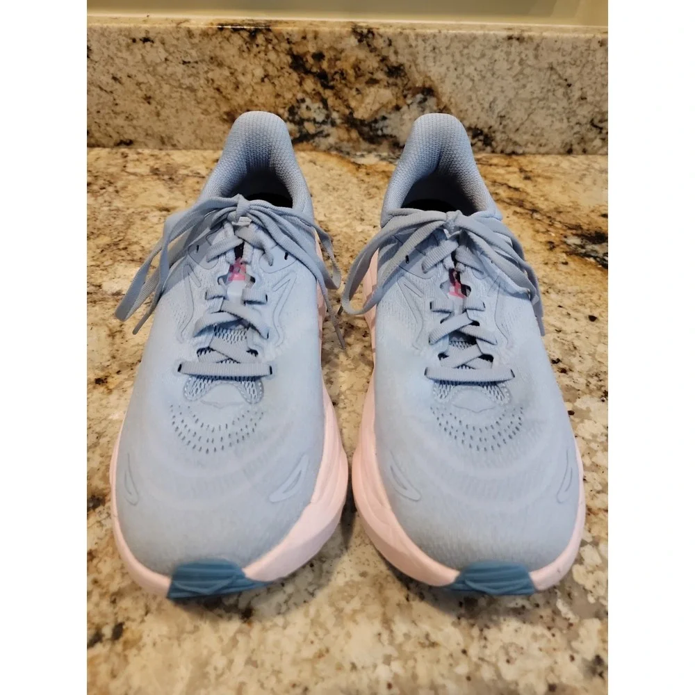 Hoka One One hoka athletic
